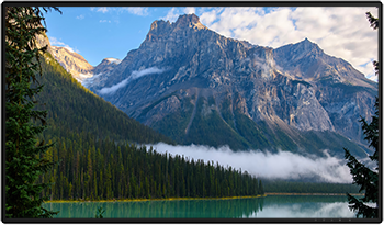 Image de paysage étirée pour remplir l'écran